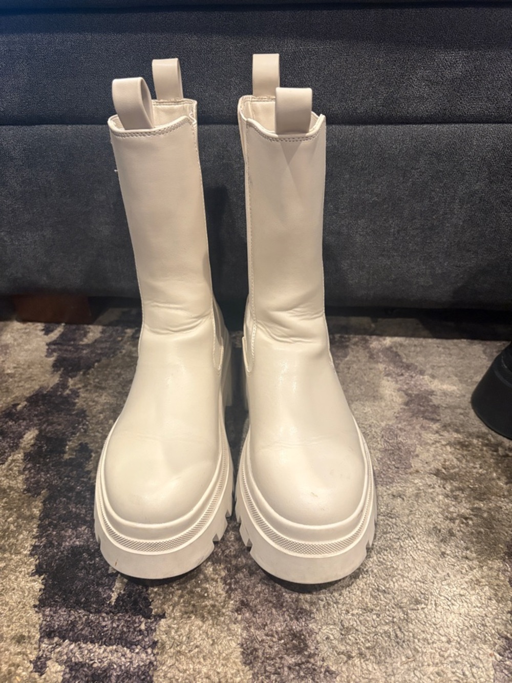 Primark Platform Chelsea Lug-Sole Boot in Cream size 6 used - Picture 3 of 13